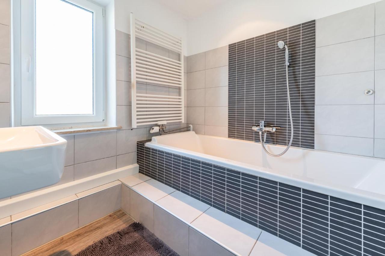 Ferienwohnung Fischach Esterno foto